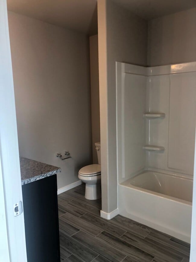 Building Photo - Located in Tradewind Square !!!! Built in ...