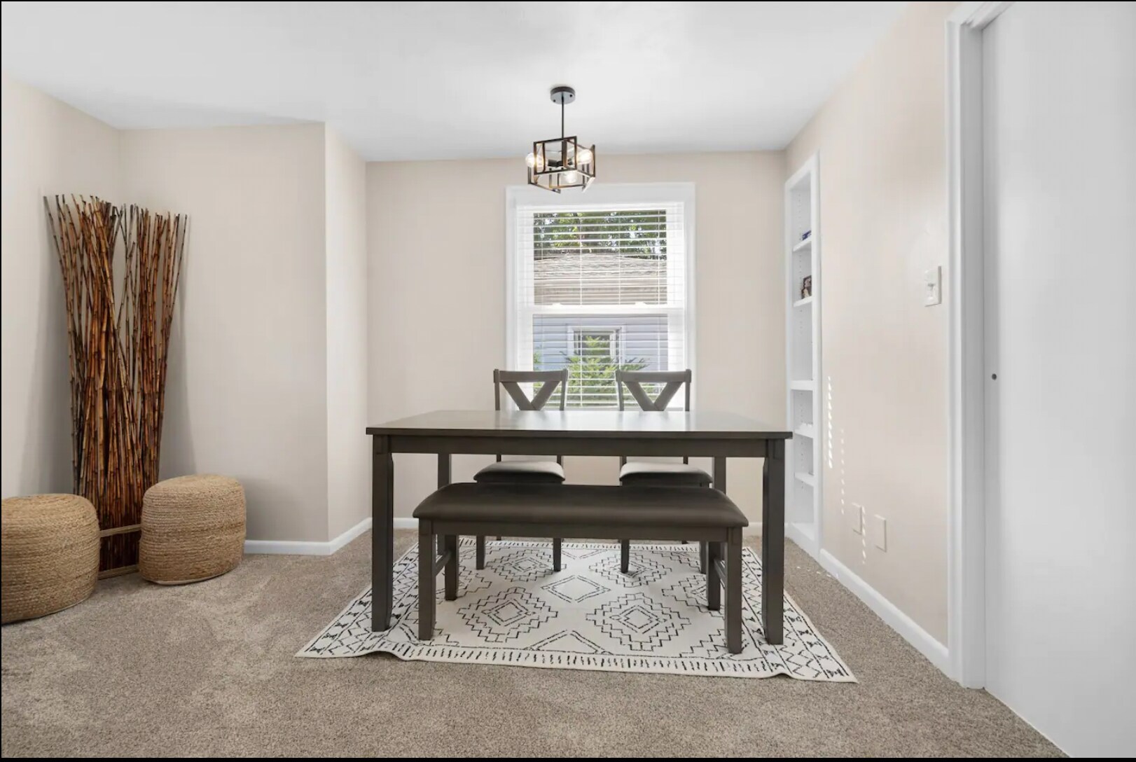 Building Photo - 1222 S Oneida St