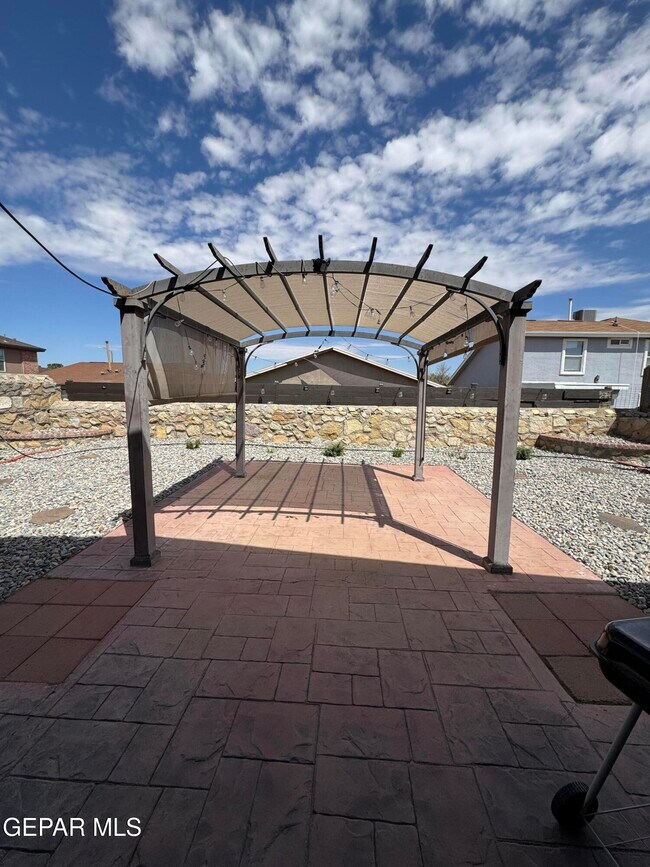 Building Photo - 14069 Jason Crandall Dr