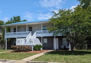 Building Photo - Gulf Breeze - Santa Rosa Shores - 2 bedroom, 1 bathroom