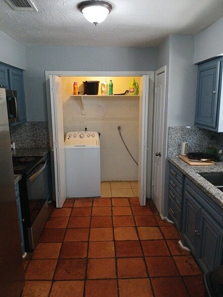 Building Photo - 8507 Opalwood Ct