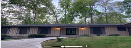 Building Photo - 5735 Vandiver Rd SW