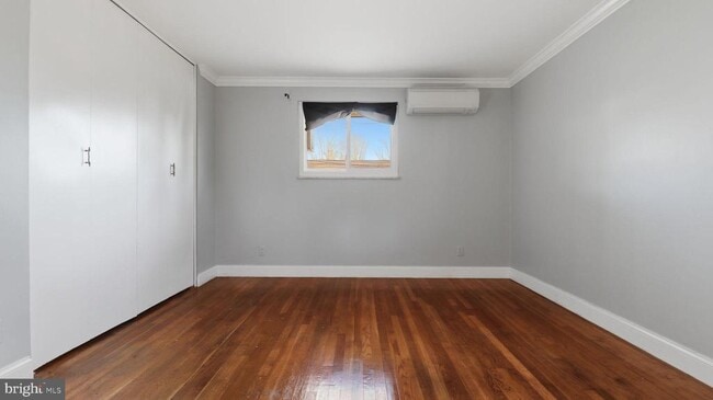 Building Photo - 1703 Tioga Rd