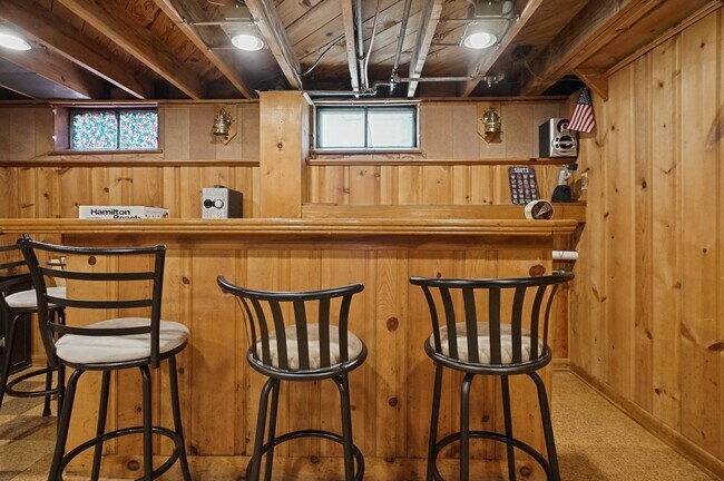 Building Photo - Charming 3-Bedroom Home with Finished Basement in Royal Oak