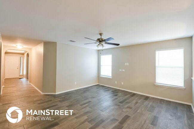 Building Photo - 10203 Crystal View