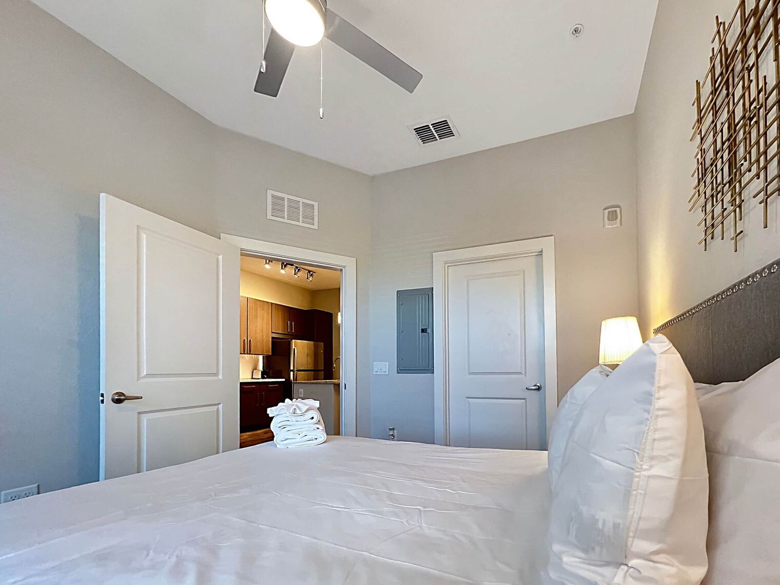 Building Photo - 2615 N Grady Ave