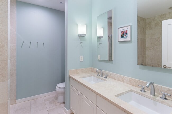 Building Photo - 80 Broad St