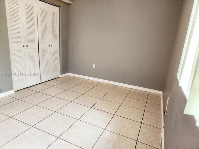 Building Photo - 11795 SW 18th St