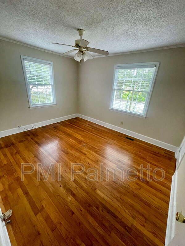 Building Photo - 320 Culler St
