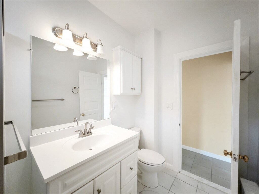 Building Photo - 24 Montvale St