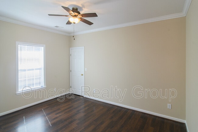 Building Photo - 503 Enclave Cir