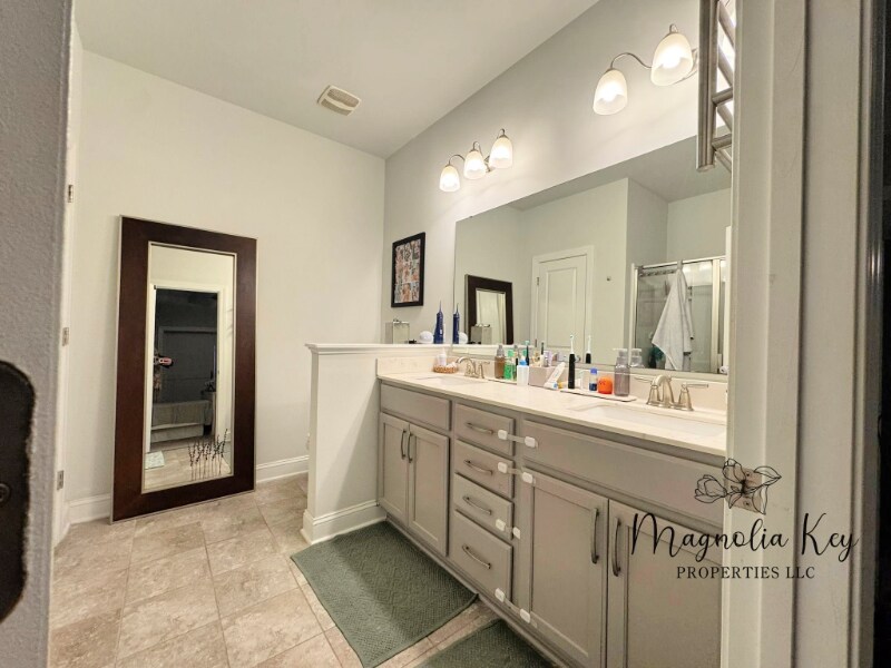 Building Photo - 5922 Lazio Ct