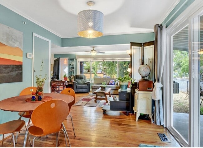 Building Photo - 4006 SE 74th Ave