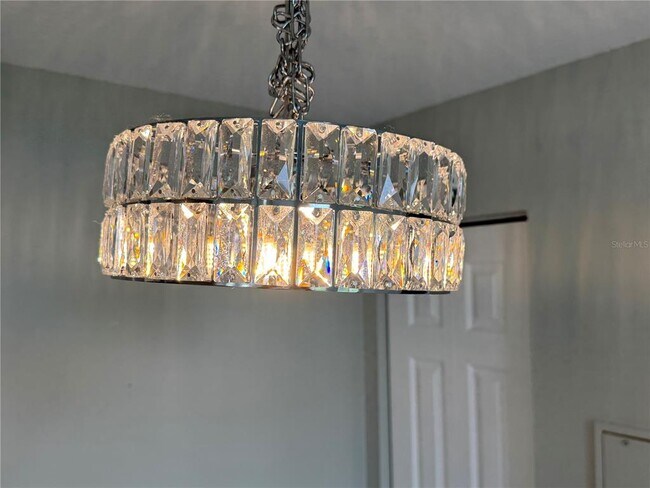 Building Photo - 2569 Grassy Point Dr