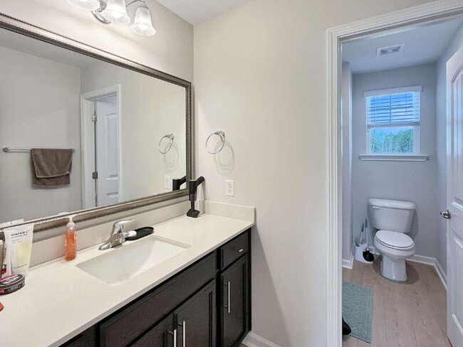 Building Photo - 44 Jazz Dr