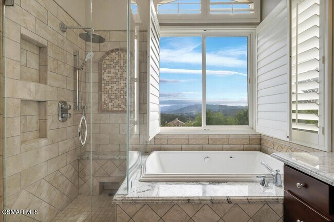 Building Photo - 6320 Ballantine Pl