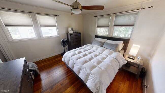 Building Photo - 3 br, 1.5 bath House - 151 Jackson St