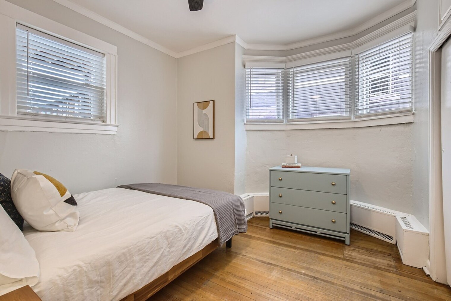 Building Photo - 1240 York St