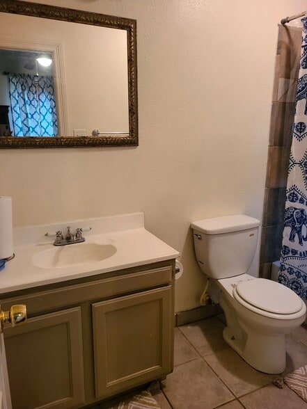 Building Photo - 7833 Wileyvale Rd