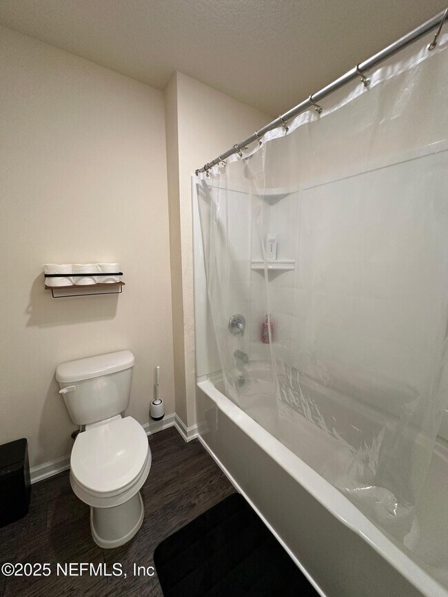 Building Photo - 2062 Garrison Wy