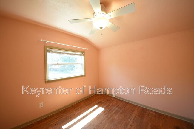 Building Photo - 8356 Cape View Ct
