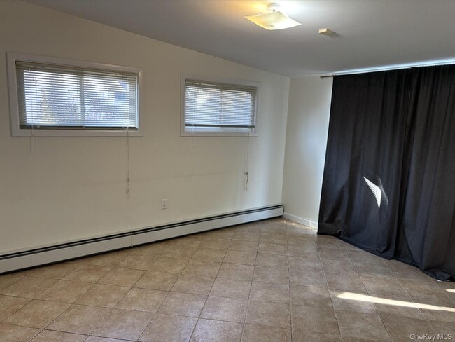 Building Photo - 26 Polo Ln