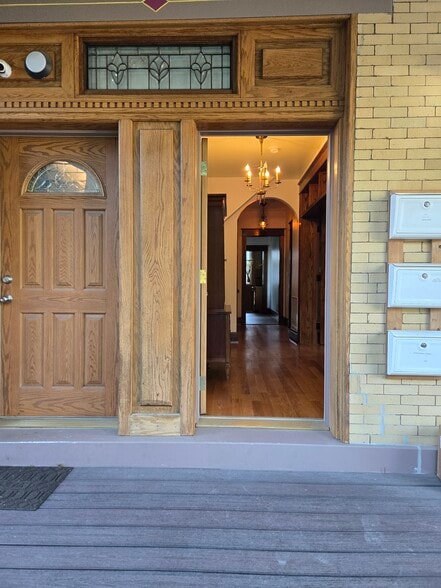 Building Photo - 2325 Reading Rd