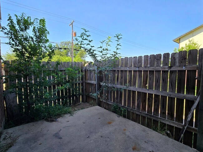 Building Photo - SECTION 8/HUD ACCEPTED - COMING SOON!!!