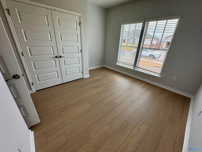 Building Photo - 207 Stockyard Cir