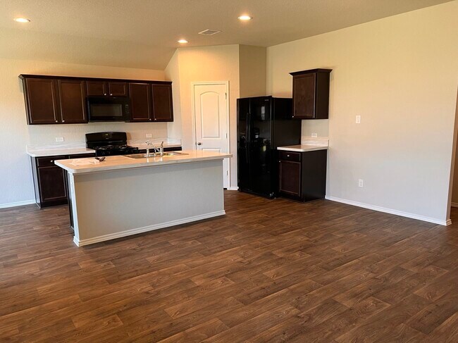 Building Photo - 5439 Creekside Ridge Trail
