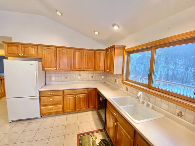 Building Photo - 1266 Old Creamery Rd
