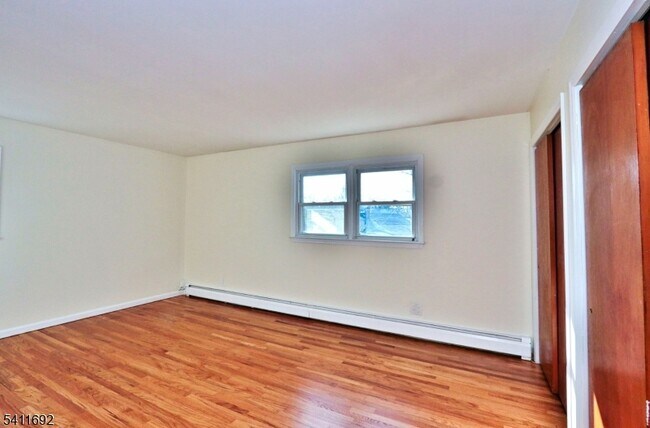 Building Photo - 118 Lexington Ave