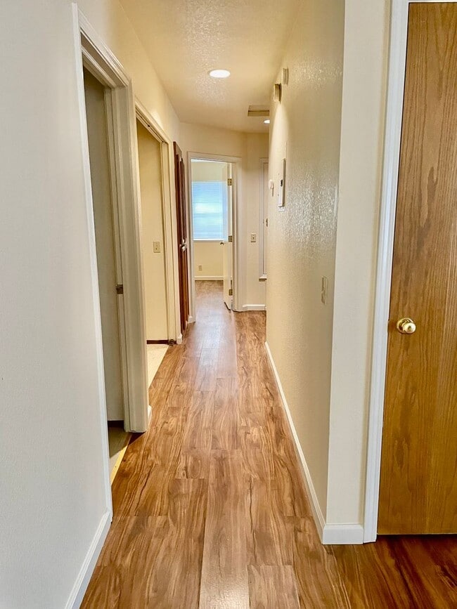 Building Photo - TREECREST-3PLEX