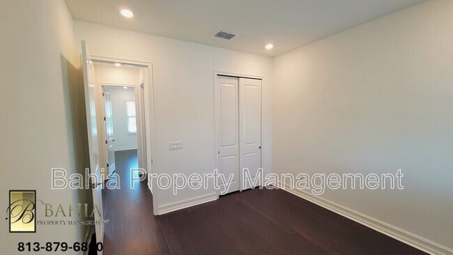 Building Photo - 1074 Seagrape Dr