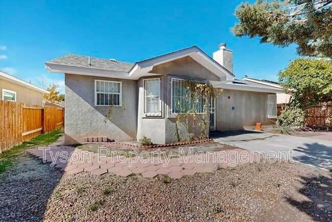 Building Photo - 1420 Stoneway Dr NW