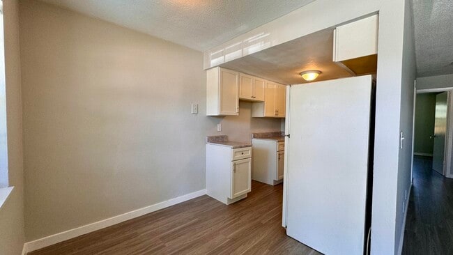 Building Photo - 141 NE 6th Ave