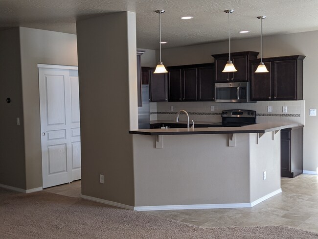 Building Photo - Beautiful 3 BR, 2 BTH in Rathdrum