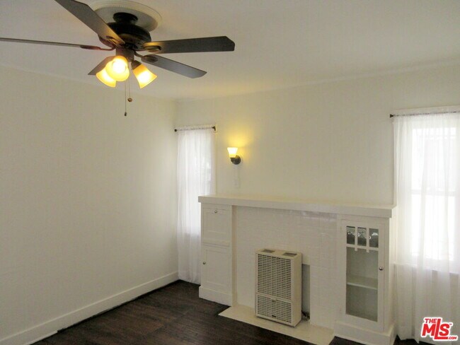 Building Photo - 1137 Lodi Pl