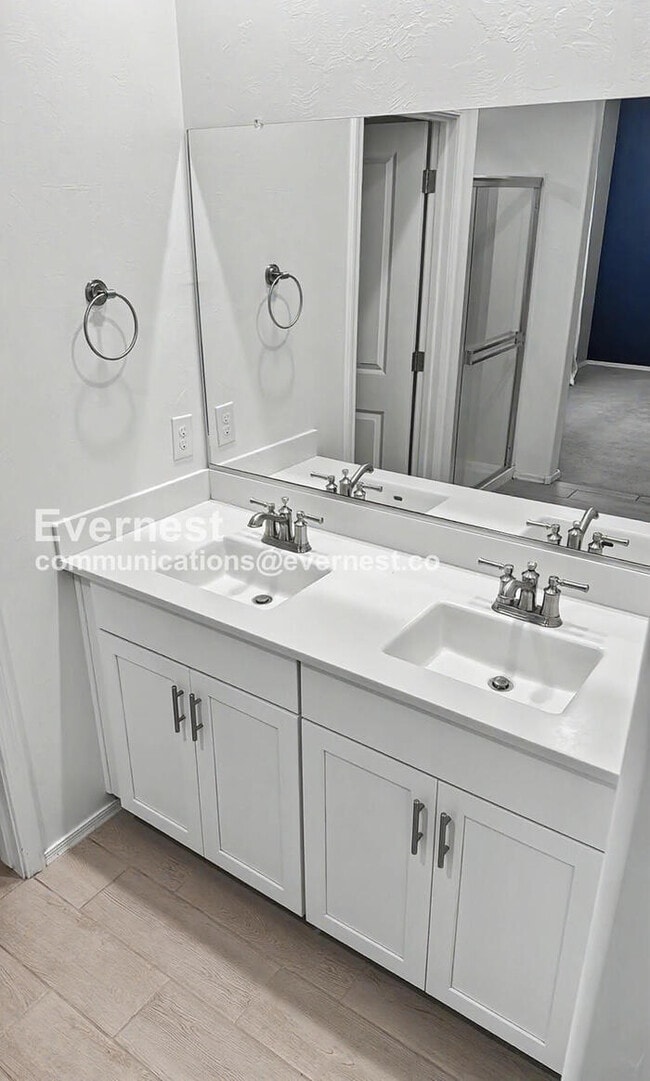 Building Photo - 10667 W Filbert St