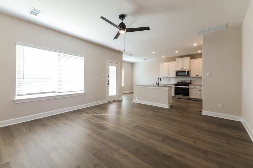 Building Photo - 809 Princeton Hts Blvd