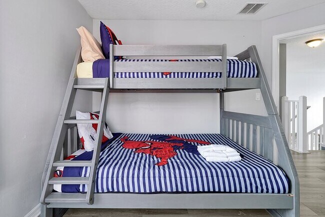 Building Photo - 112 Paloma Dr