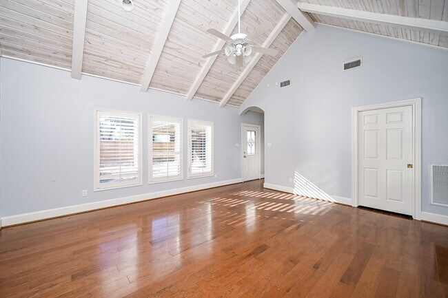 Building Photo - 6511 Mesa Vista Ct