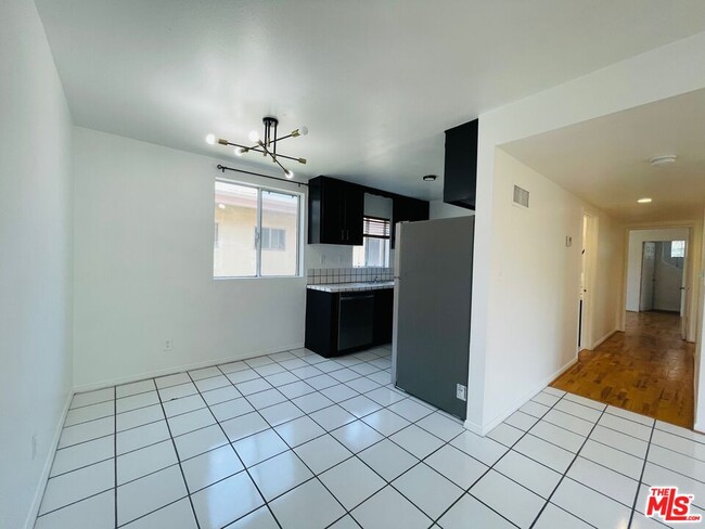 Building Photo - 5029 Klump Ave