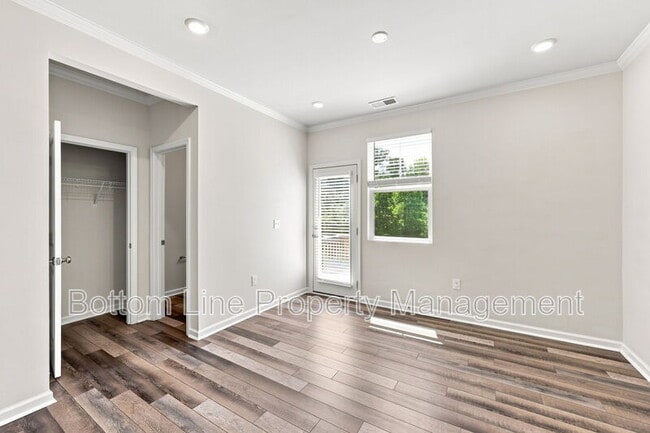 Building Photo - 1204 Lily Loch Wy