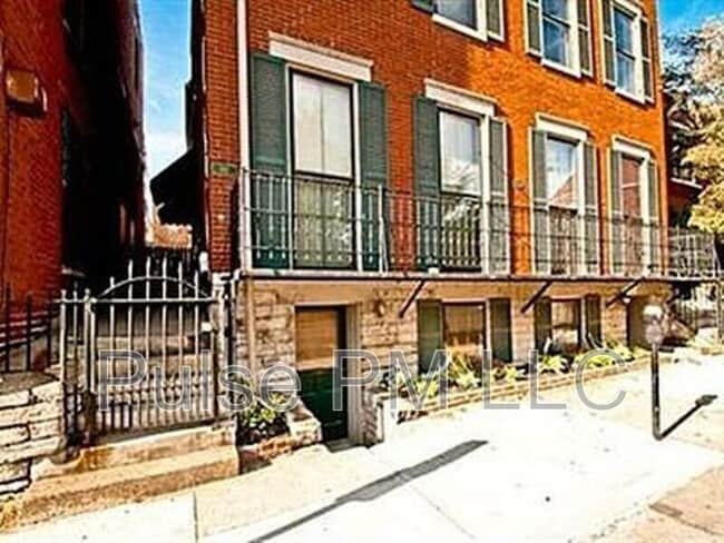 Building Photo - 112 E 5th St