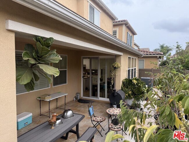 Building Photo - 14811 Blossom Ln