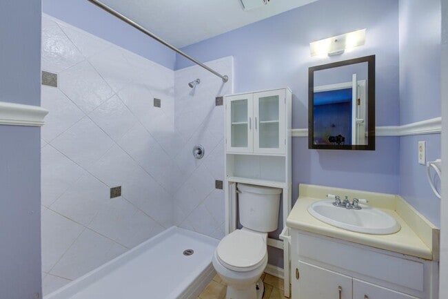 Building Photo - 1825 Meriadoc Rd