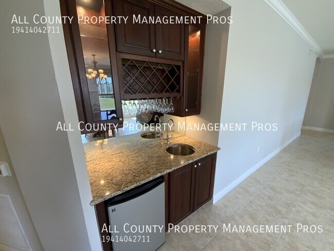 Building Photo - 5207 Manorwood Dr