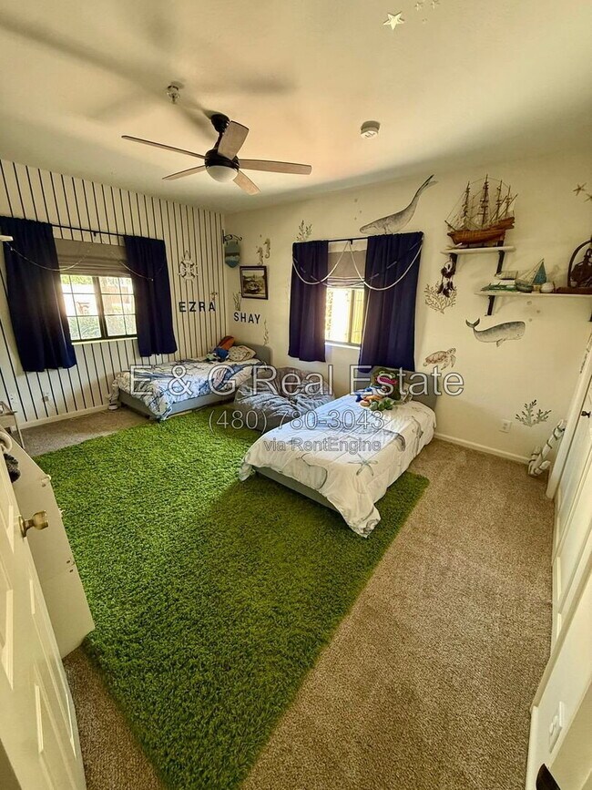 Building Photo - 8617 E Larkspur Dr