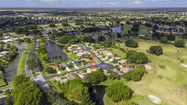 Building Photo - 19648 Back 9 Dr